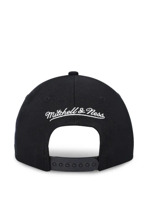 Mitchell & Ness Detroit Pistons 2.0 baseball cap