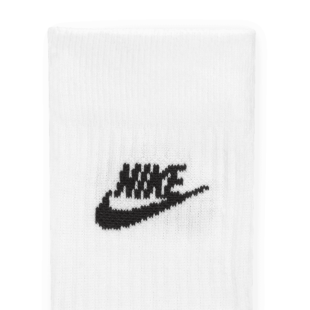 Nike Sportswear Everyday Essential Crew Socks