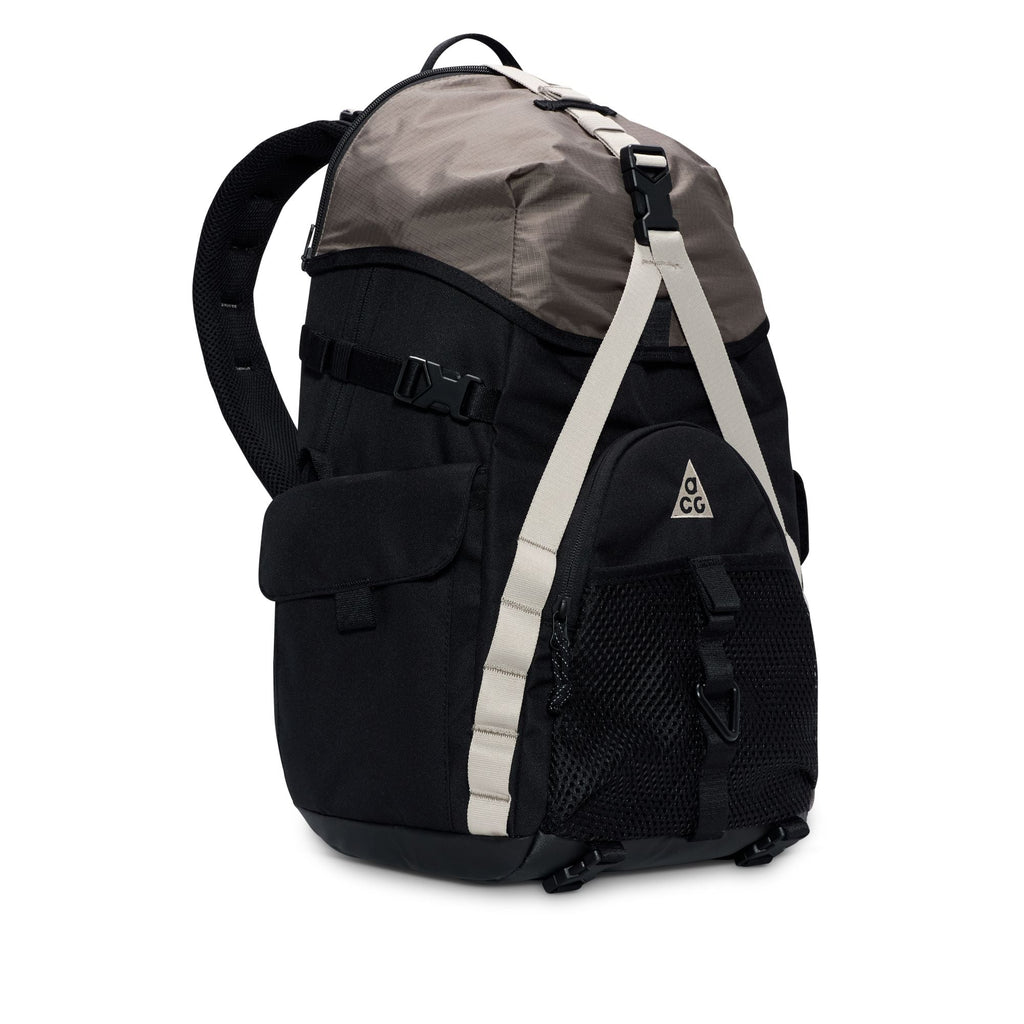 Nike ACG "Daymax" Backpack - HJ8178-010