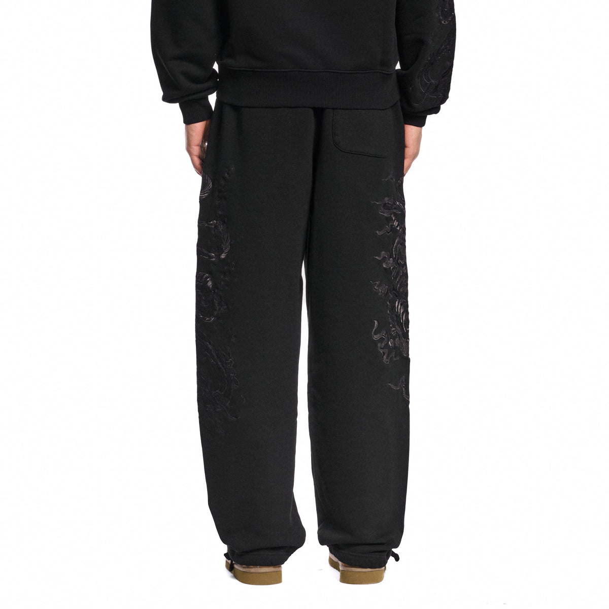 "yakuza v3" Sweatpants black 01