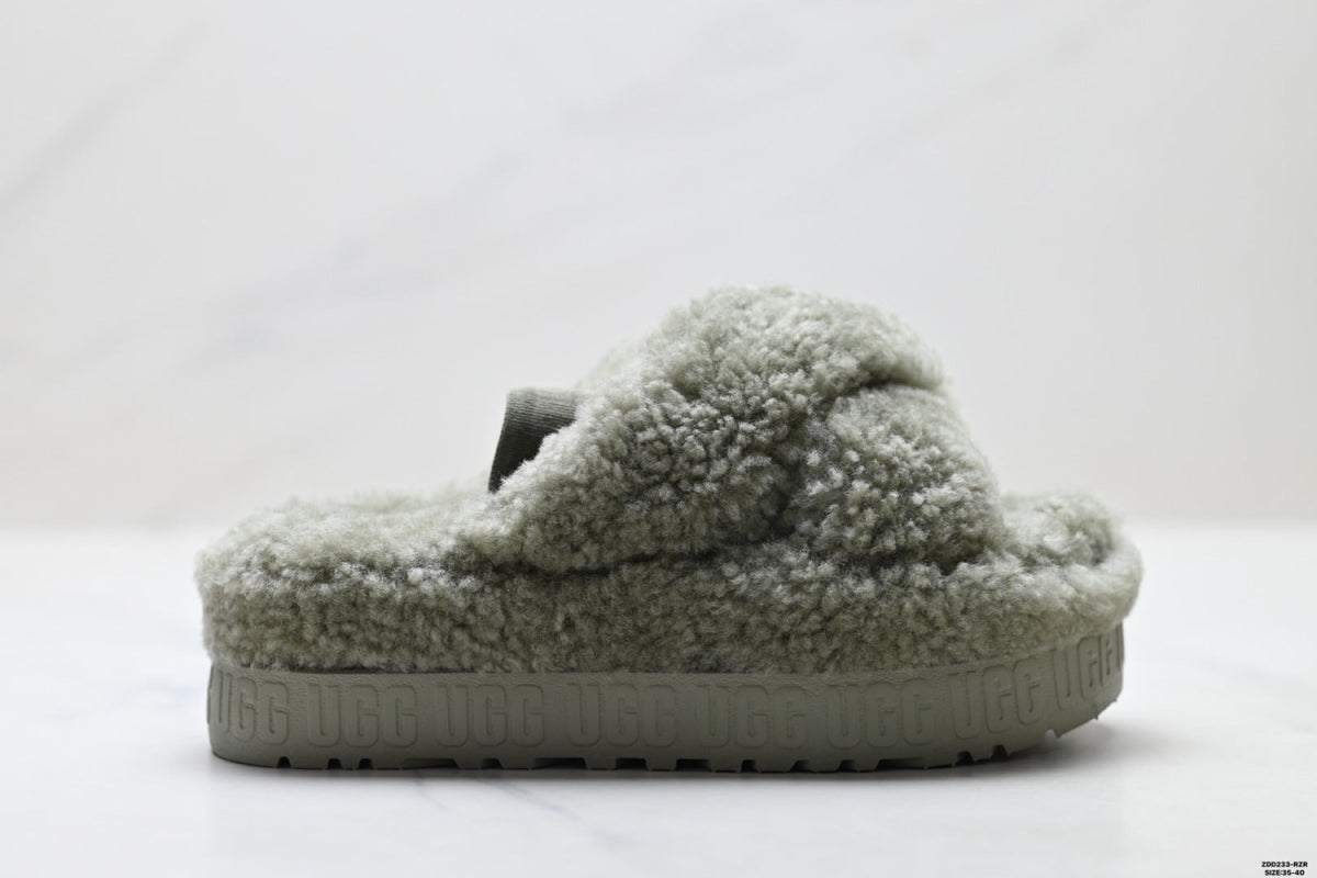 UGG Slipper Evolution Fluffy Platform Slides