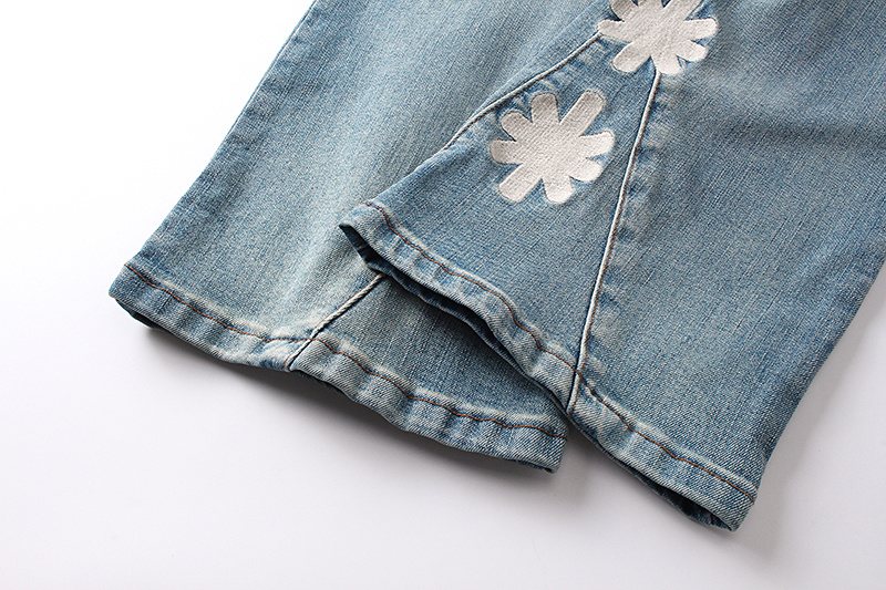 LOSTSHDWS Light Blue Daisy Applique Flared Jeans