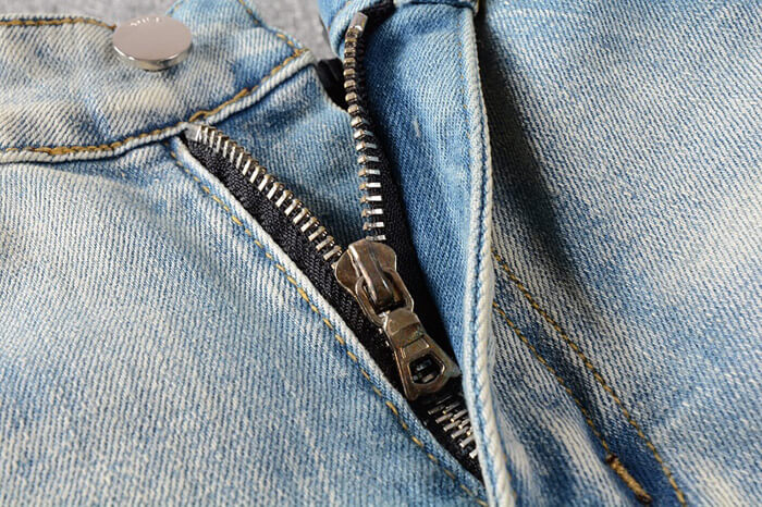 AMIRI #697 Jeans