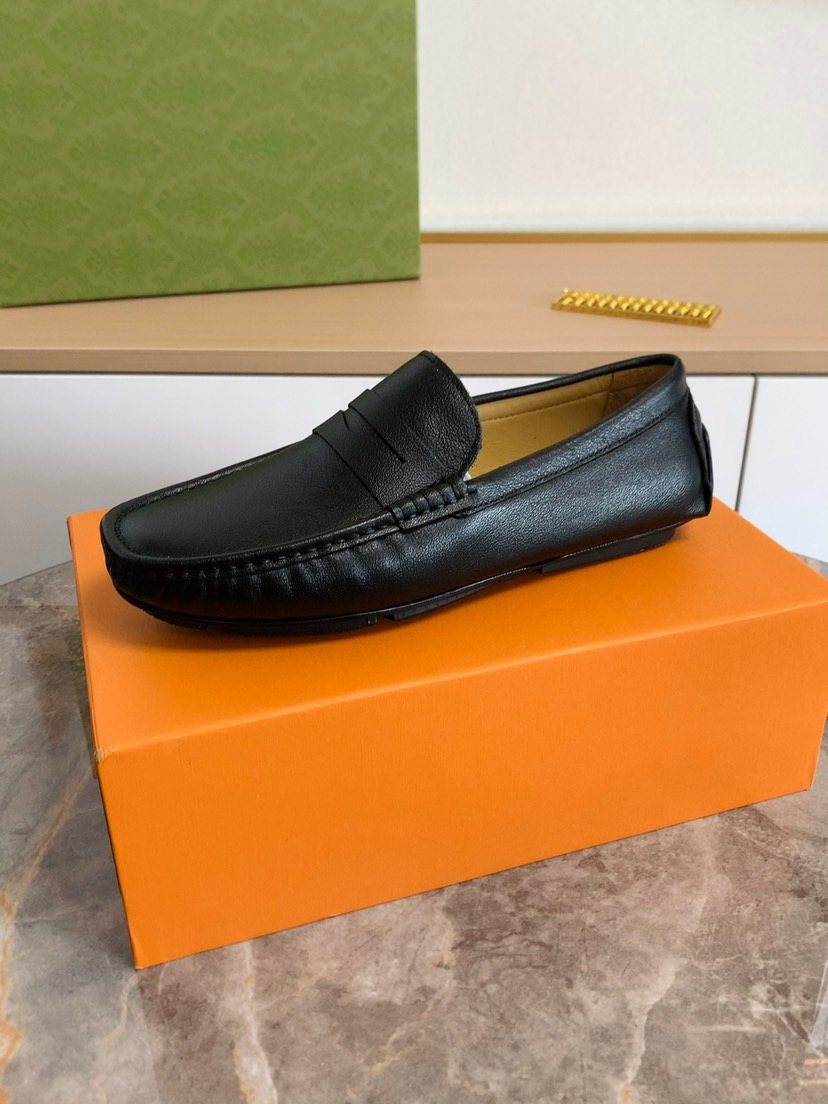 Louis Vuitton Men's Black Moc-Toe Loafers
