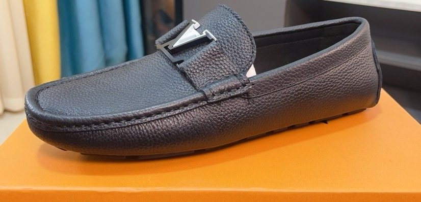Louis Vuitton Black Textured Loafers - Leather Lining