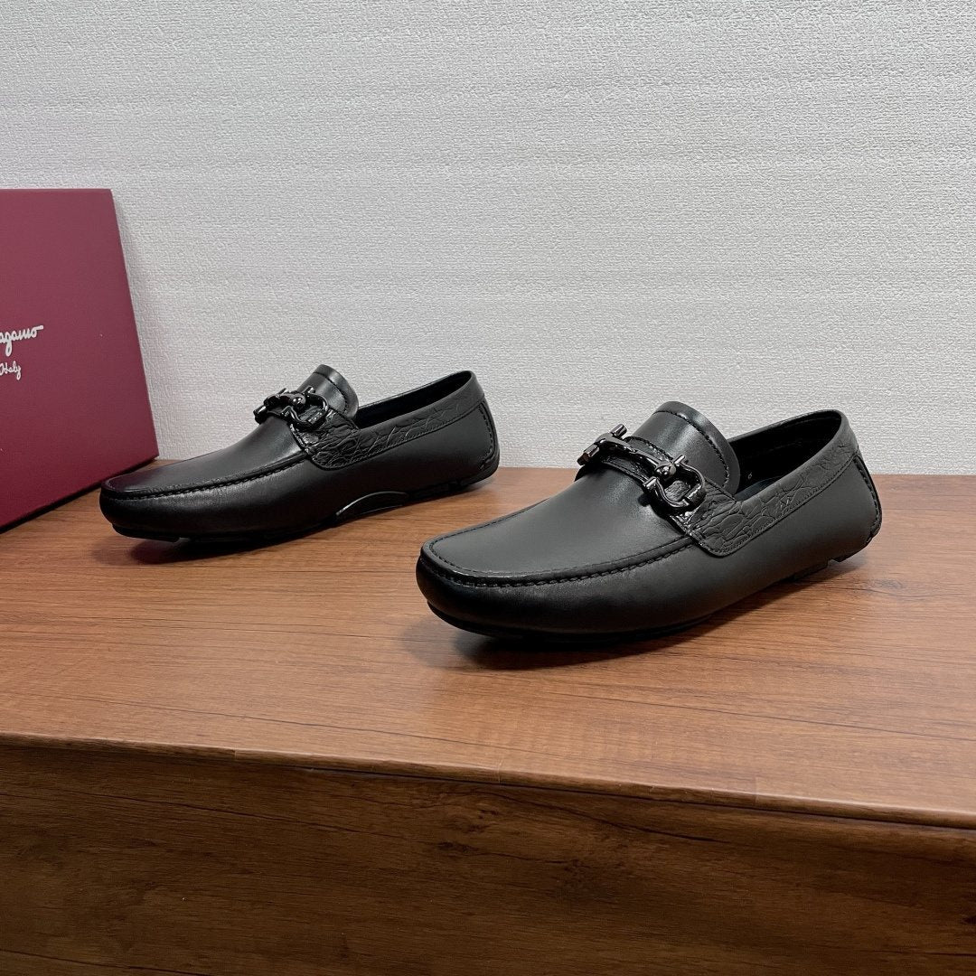 FERRAGAMO Black Horsebit Driving Loafers