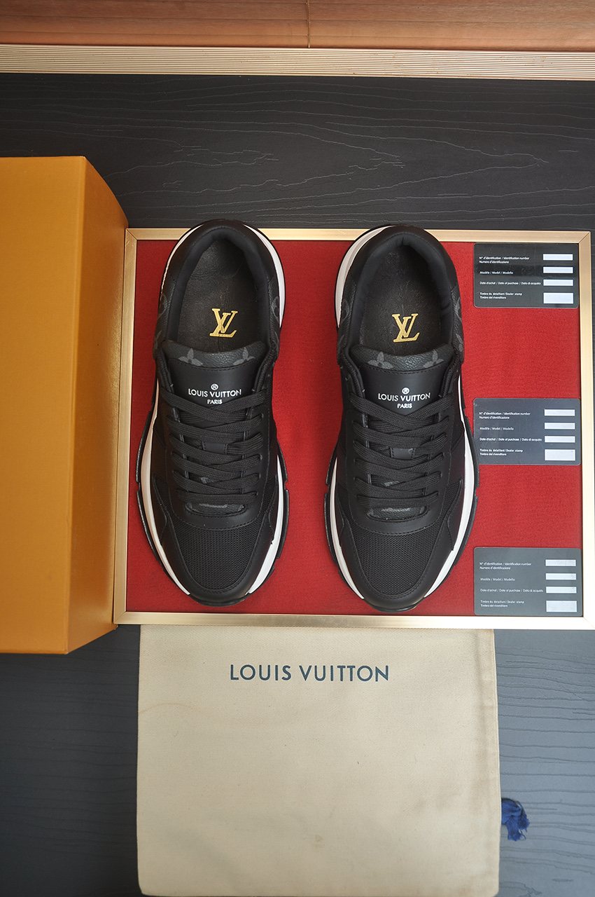 Louis Vuitton Black Leather Low-Top Sneakers