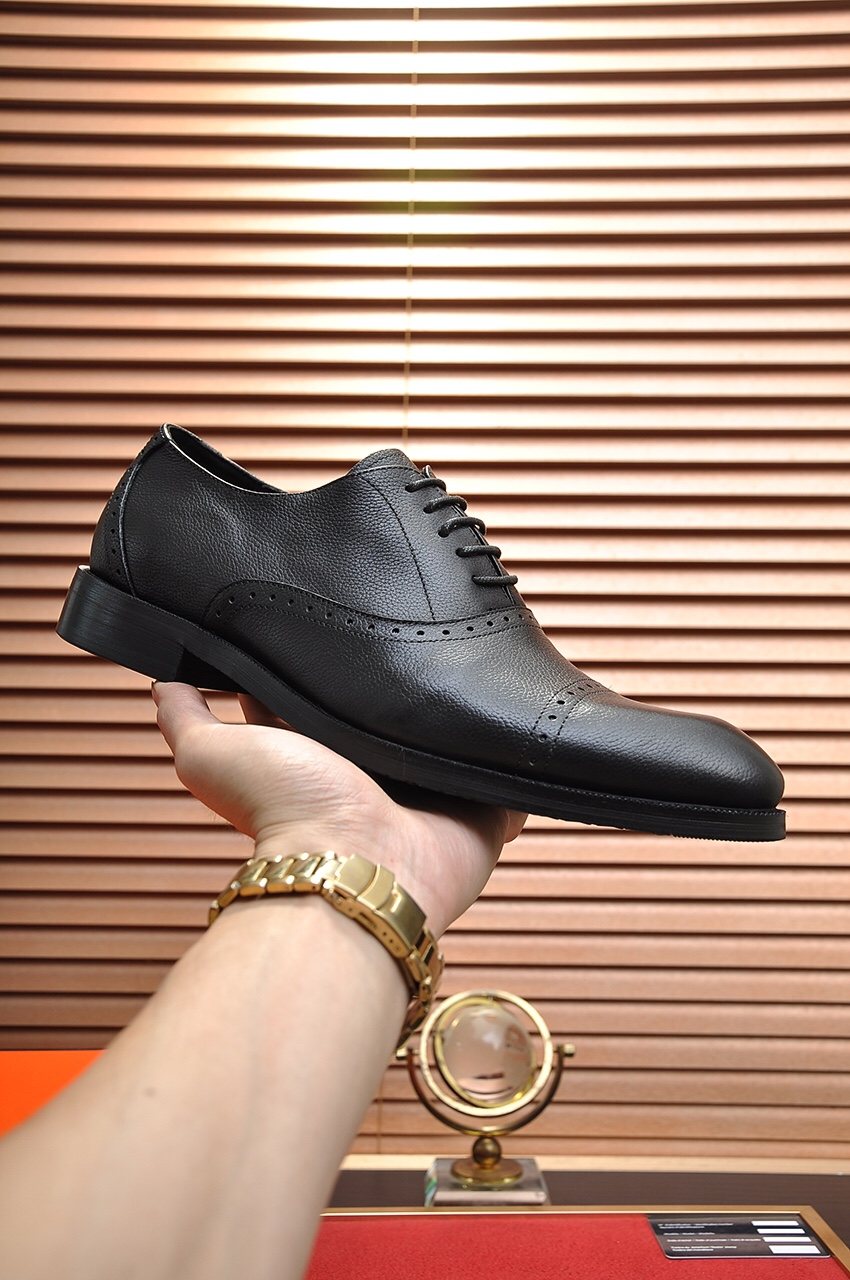 Hermès Men's Perforated Leather Lace-Up Dress Shoes