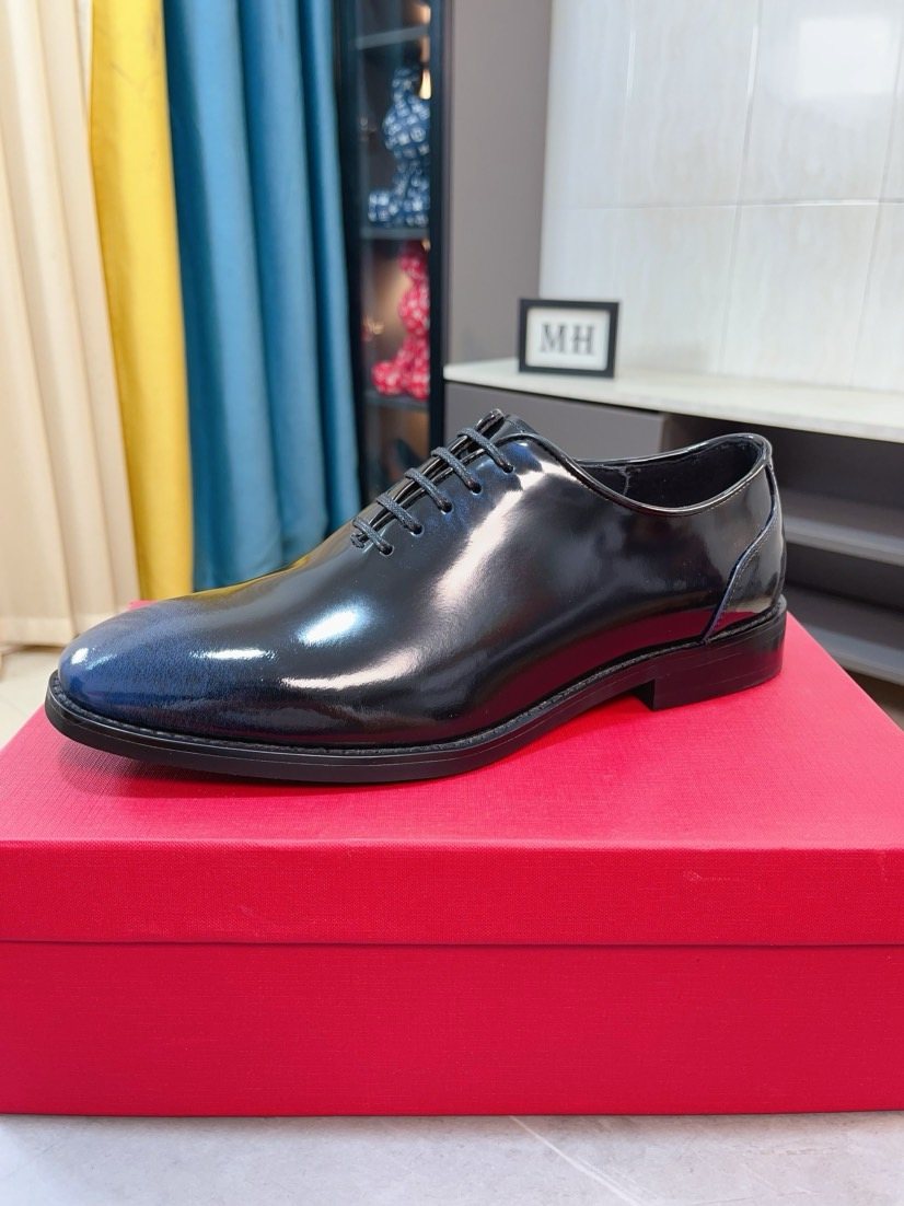 Ferragamo Men's Plain-Toe Leather Lace-Up Dress Shoes